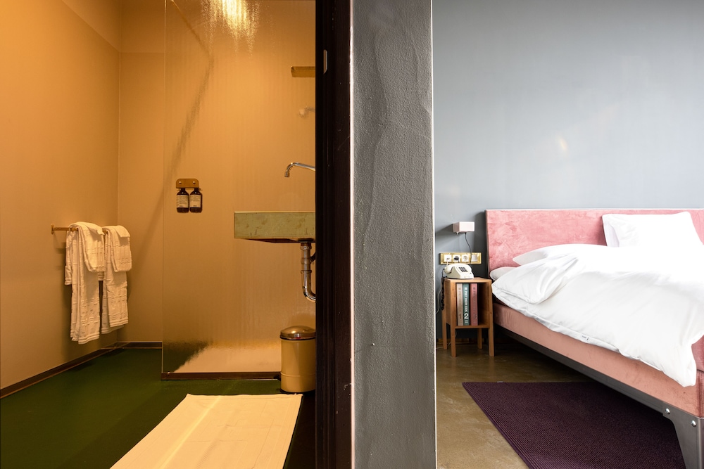 Hotel Piet Hein Eek 16/50