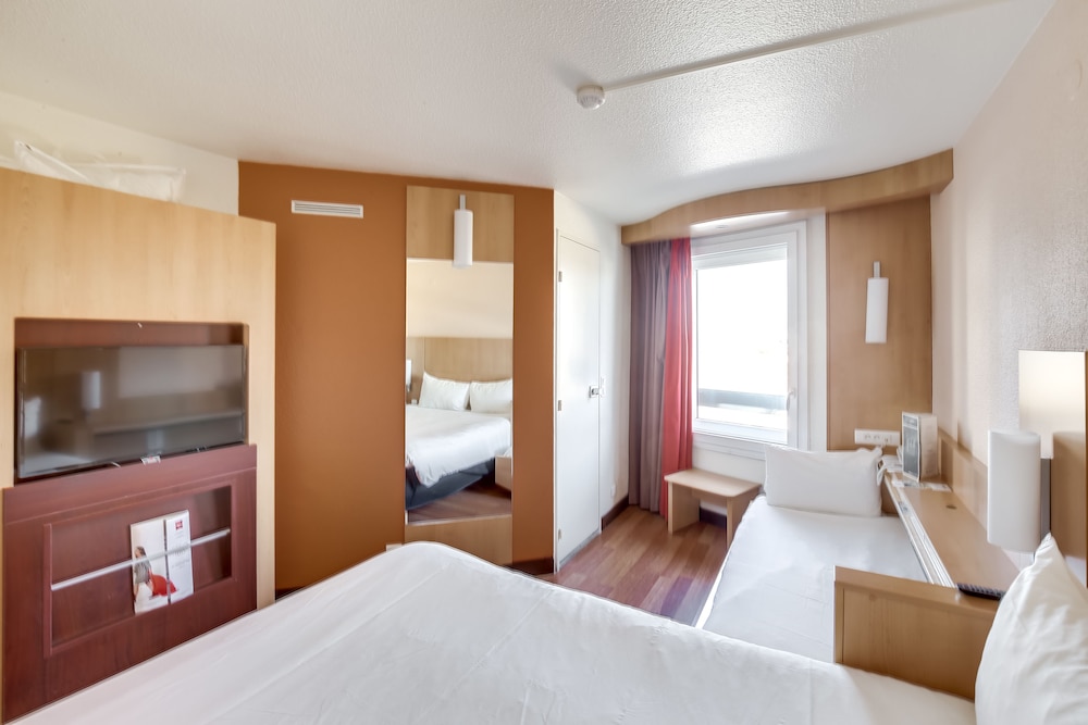 Ibis Paris Coeur d Orly Airport Hotel 21/66