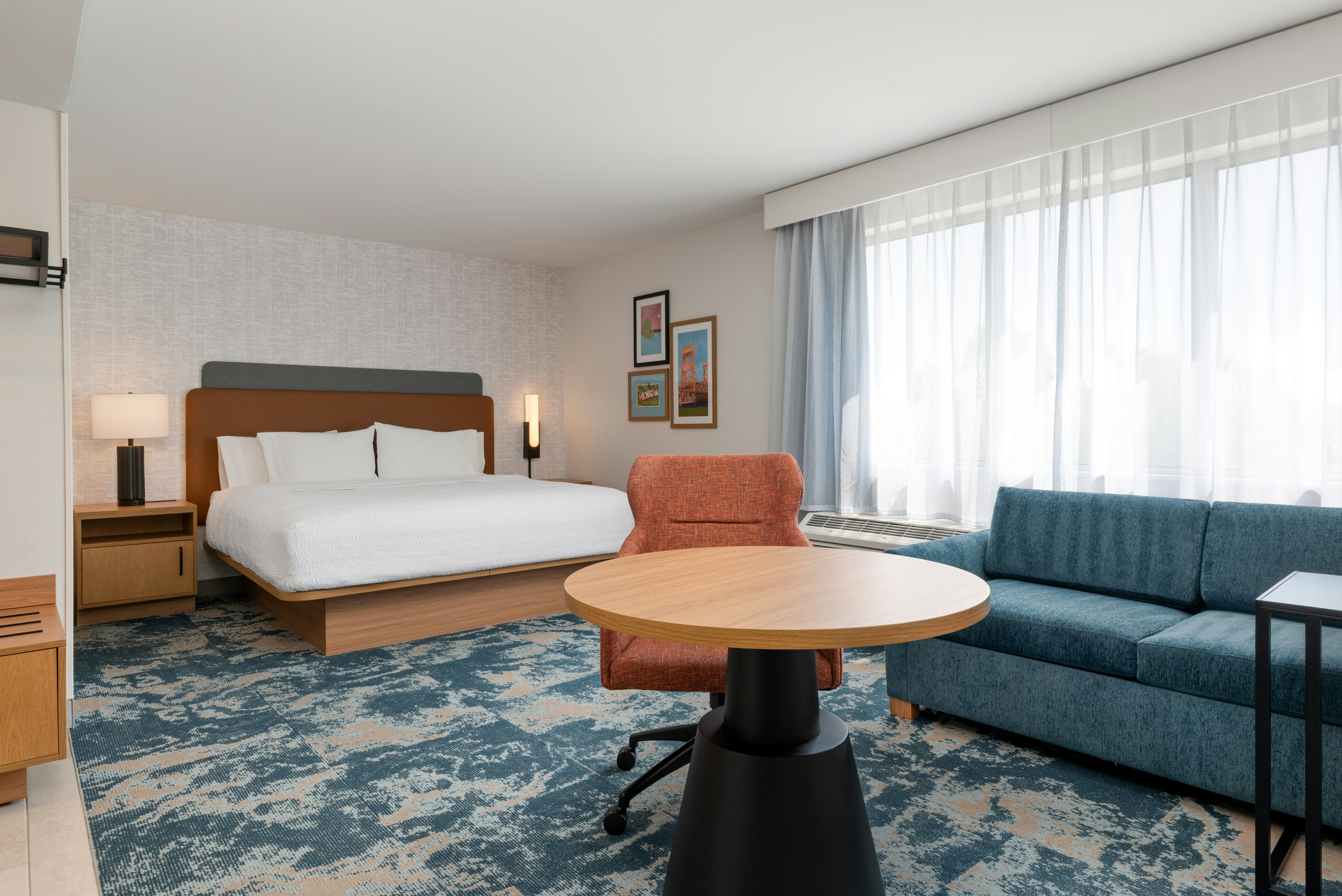 استوديو بسرير كينج لذوي الإعاقة، Hampton Inn & Suites Cadillac 2/3