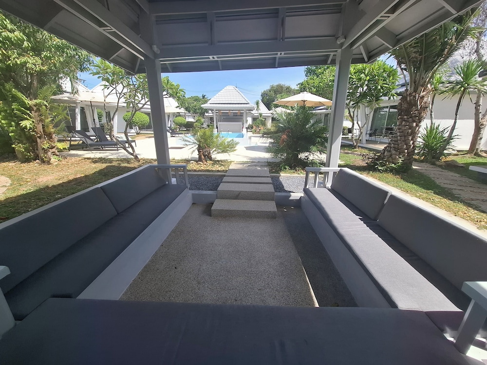 Thiptara Resort 16/50