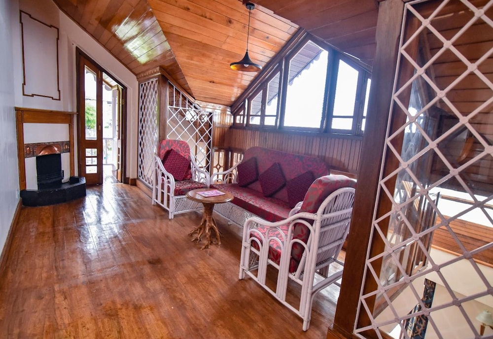 CEDAR INN 19/29