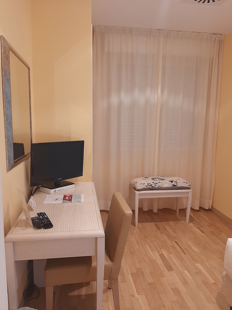 Hotel Chiaraluna 19/29