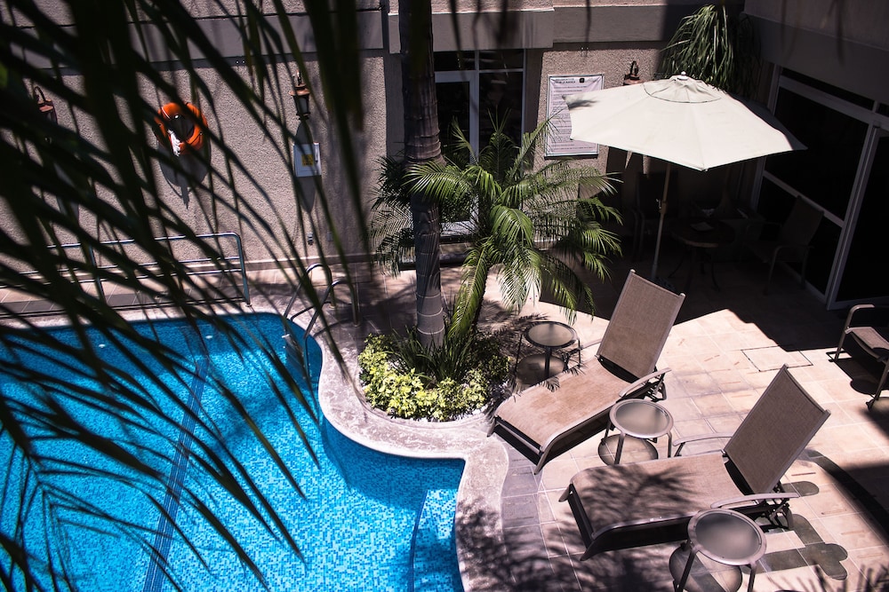 Hotel & Suites Aliana 39/50