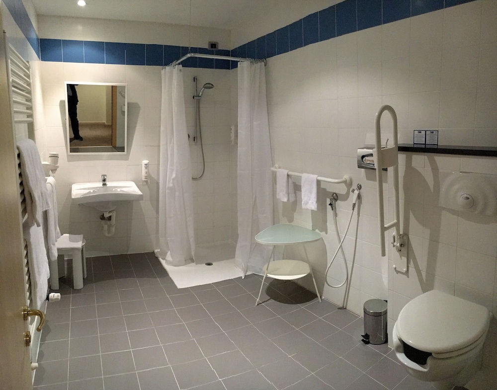 Express Holiday Inn Parma 24/59