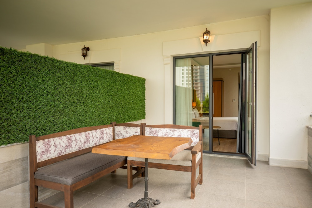 Holiday Inn Trabzon-East by IHG 7/43
