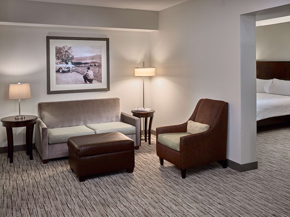 Hilton Garden Inn Gatlinburg 40/70