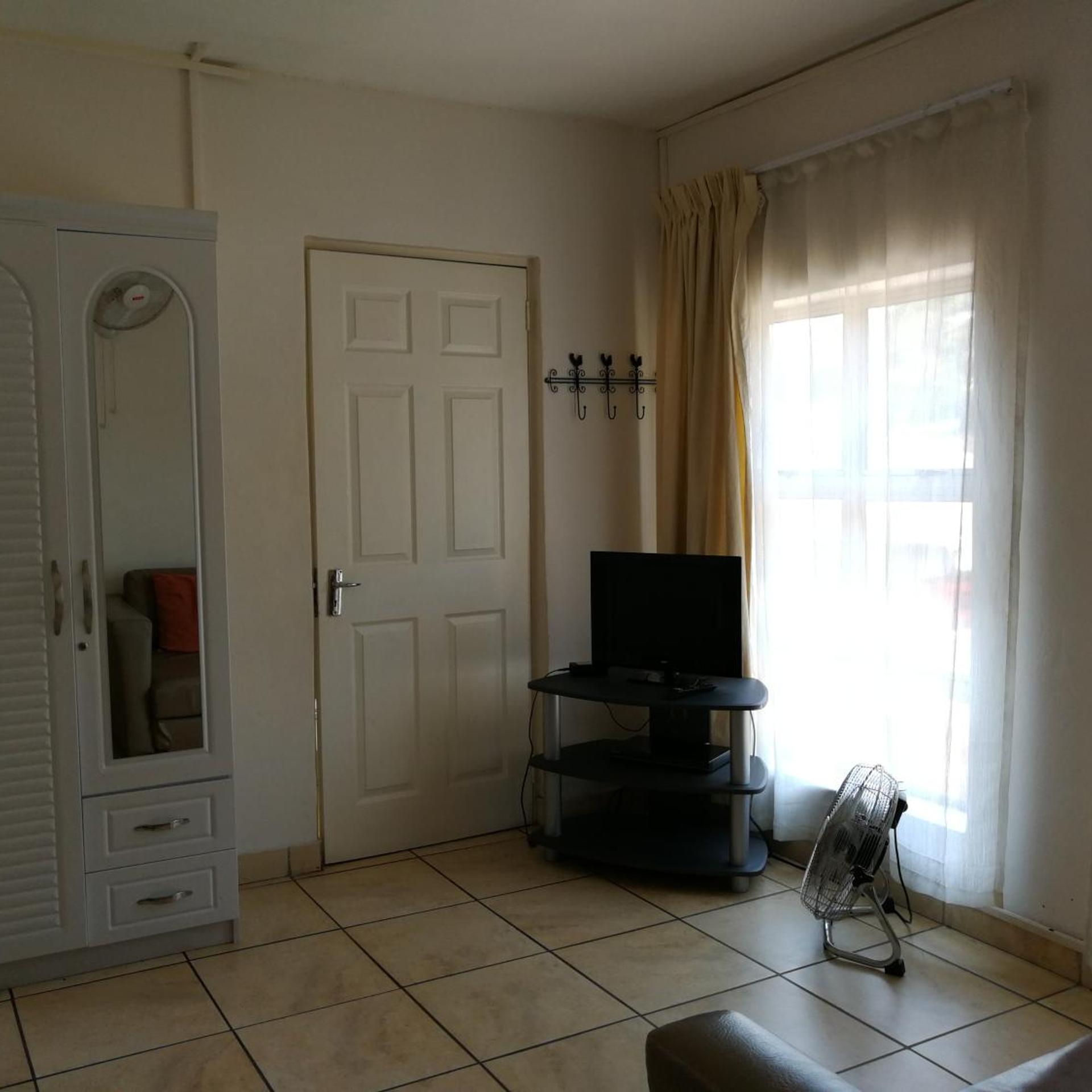 Bluff Accommodation - Aybriden Self-Catering 31/50