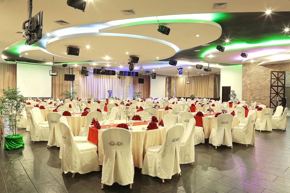Grand Asmat Hotel and Convention Center 38/63
