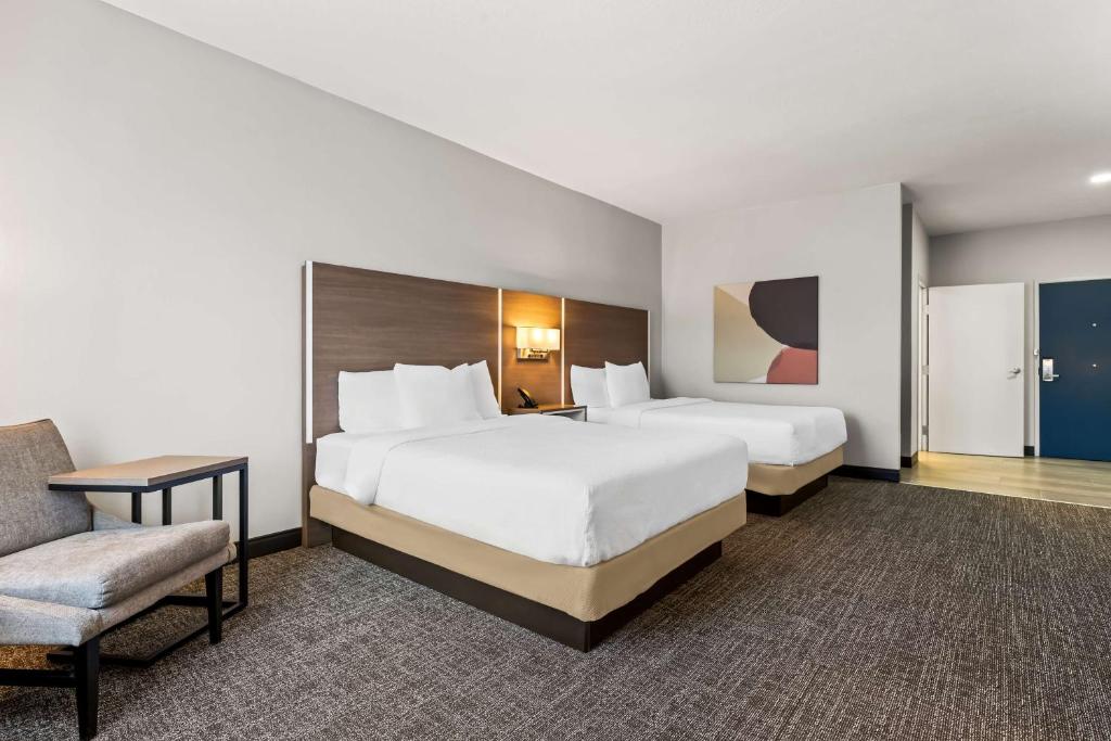 ROOM, 2 QUEEN BEDS, ACCESSIBLE