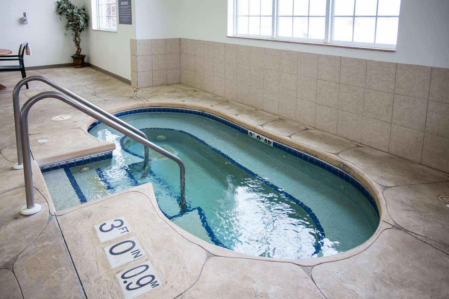Sleep Inn & Suites Conference Center Eau Claire North 8/22