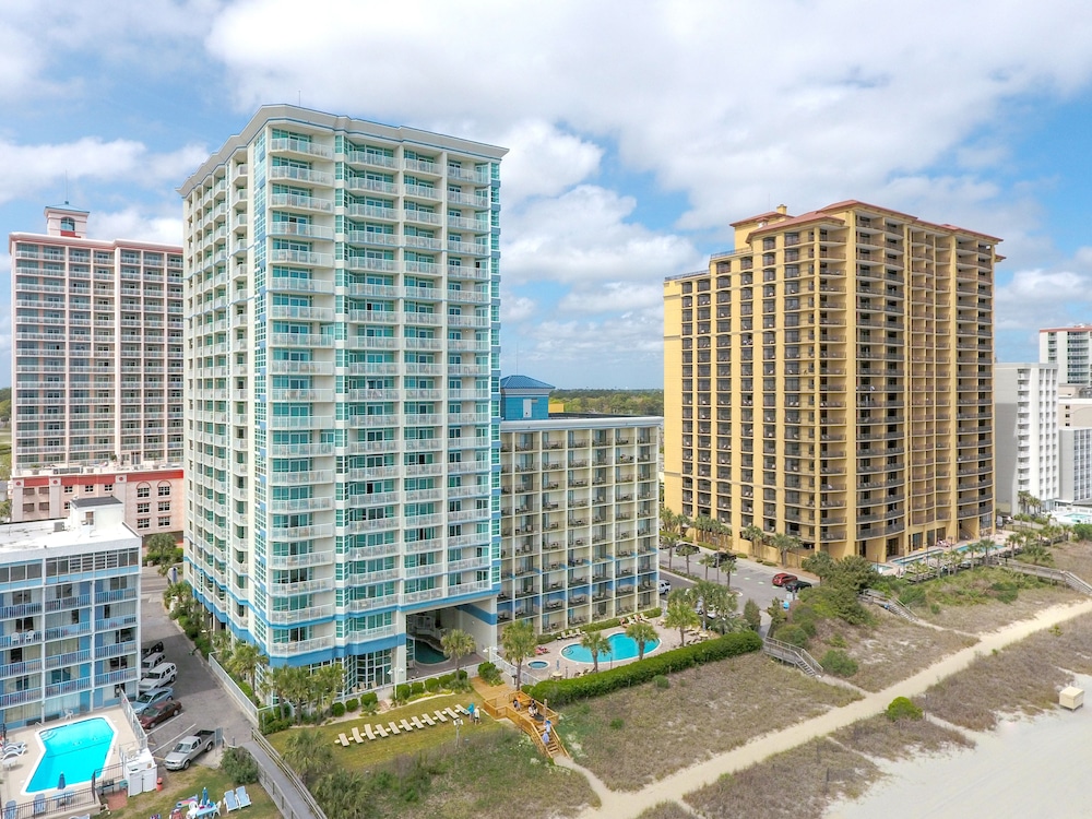 Carolinian Beach Resort in Myrtle Beach by Vacasa 11/50