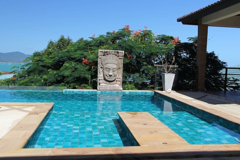 4 Bedroom Sea View Villa Suay Paap 33/40