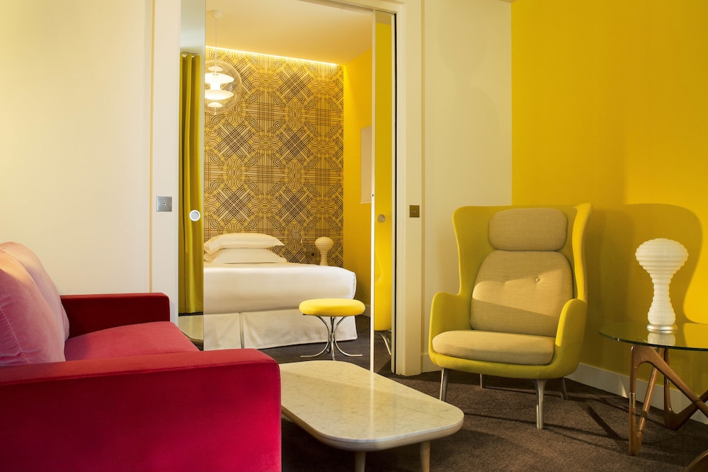 Hotel Dupond Smith 23/67