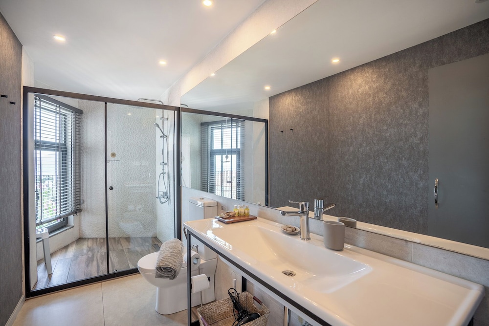 Payava Hotel by True Blue 60/61