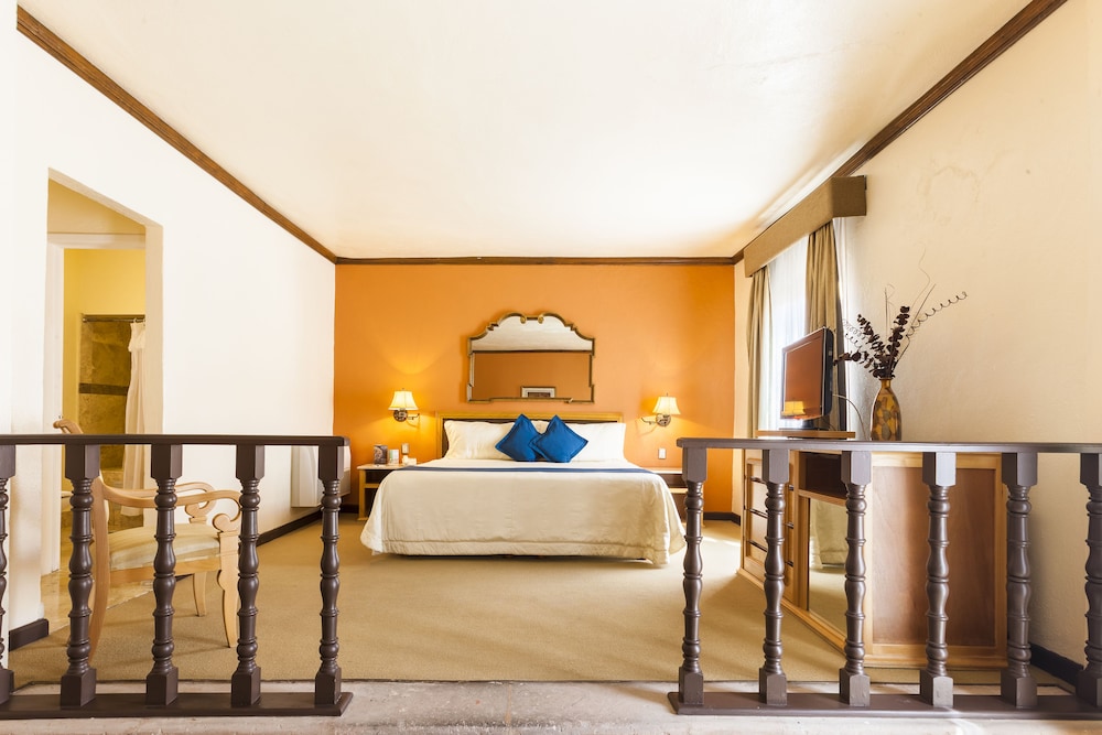 Executive, Suite, King Bed, Sofa