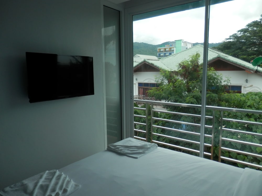 Cheeky Monkey S Samui 11/25