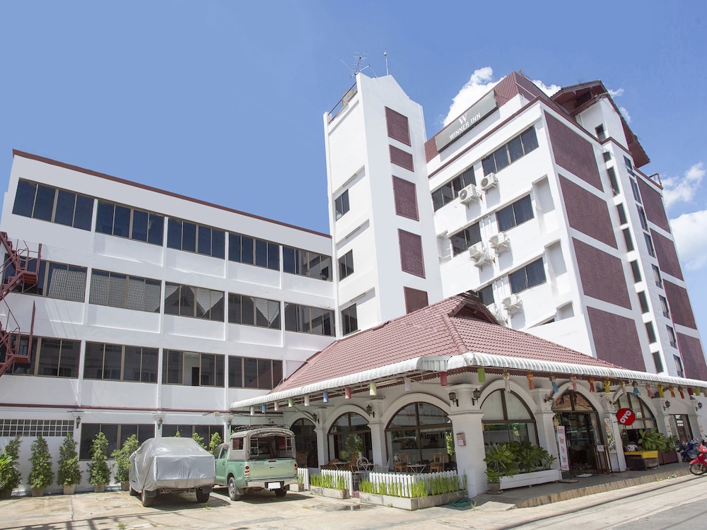 OYO 1096 Winner Inn Hotel 32/33