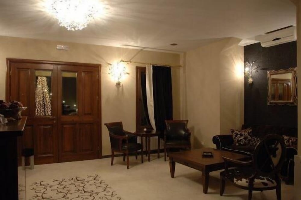Epavlis Meteora Suites 10/18