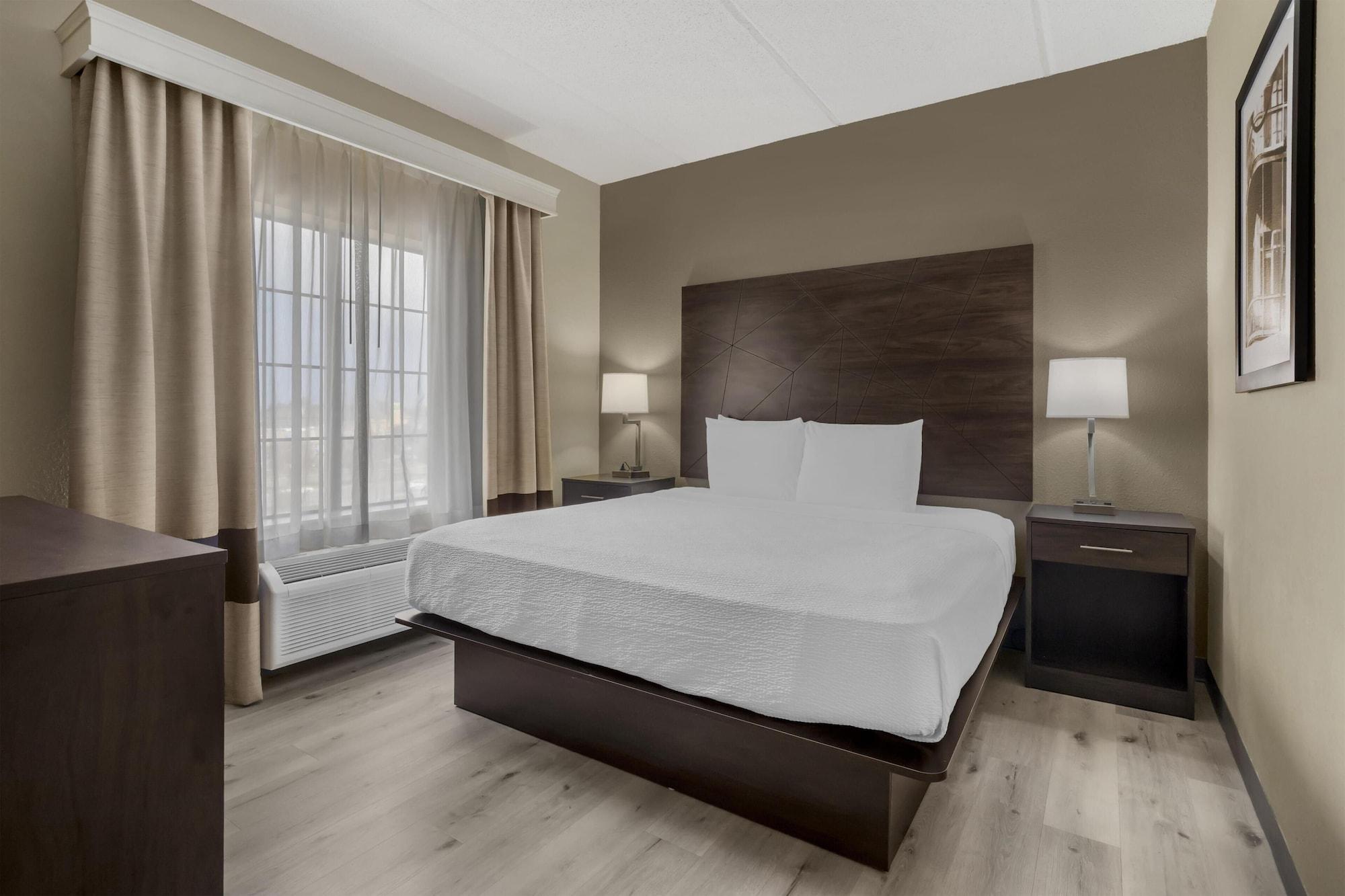 Suite, Multiple Beds