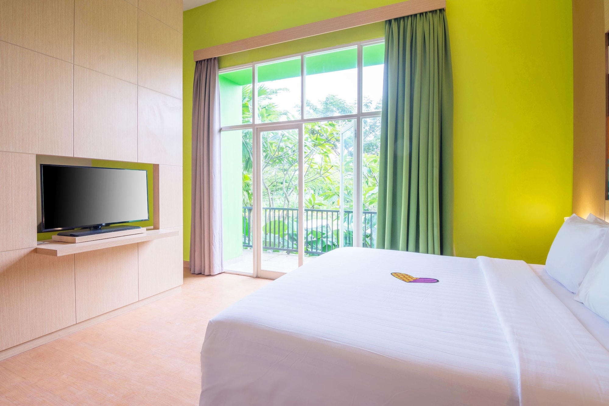 MAX WARMTH, JUNIOR SUITE