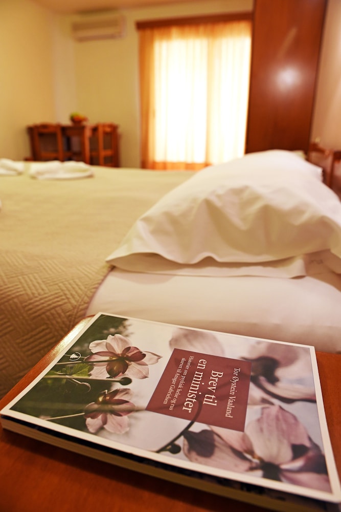 Iolkos Hotel 21/52