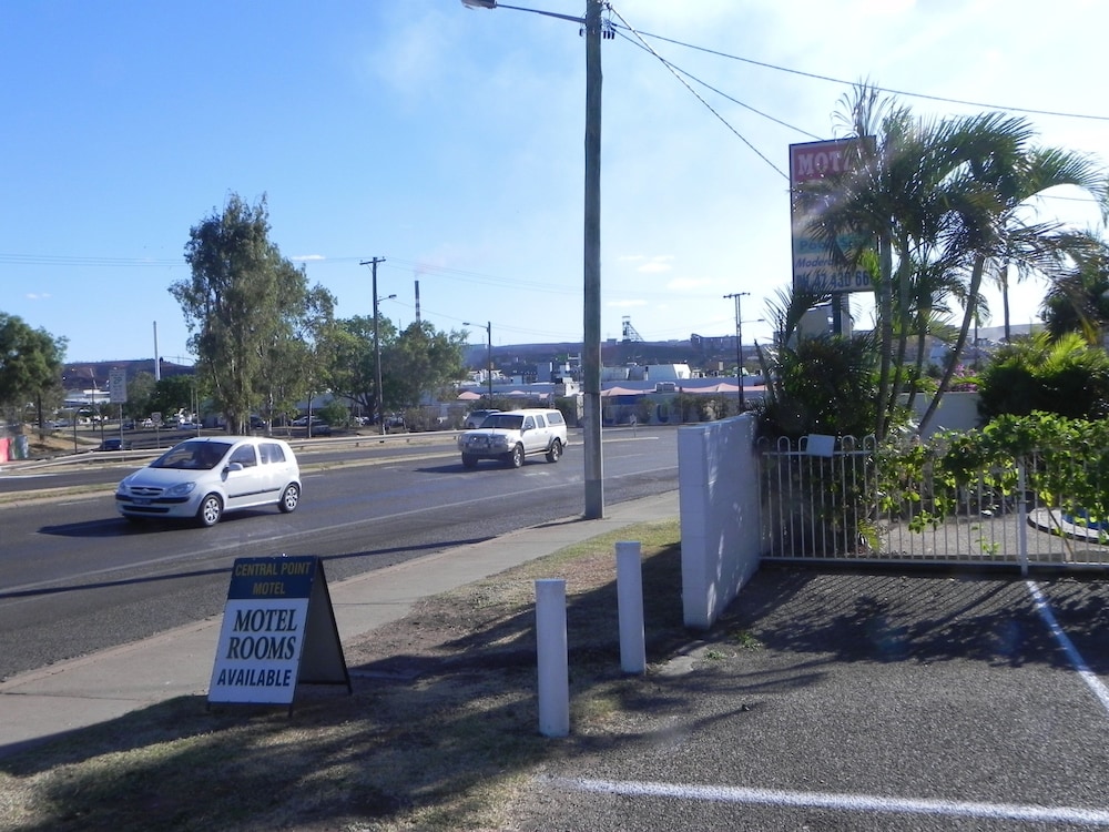CENTRAL POINT MOTEL 47/61