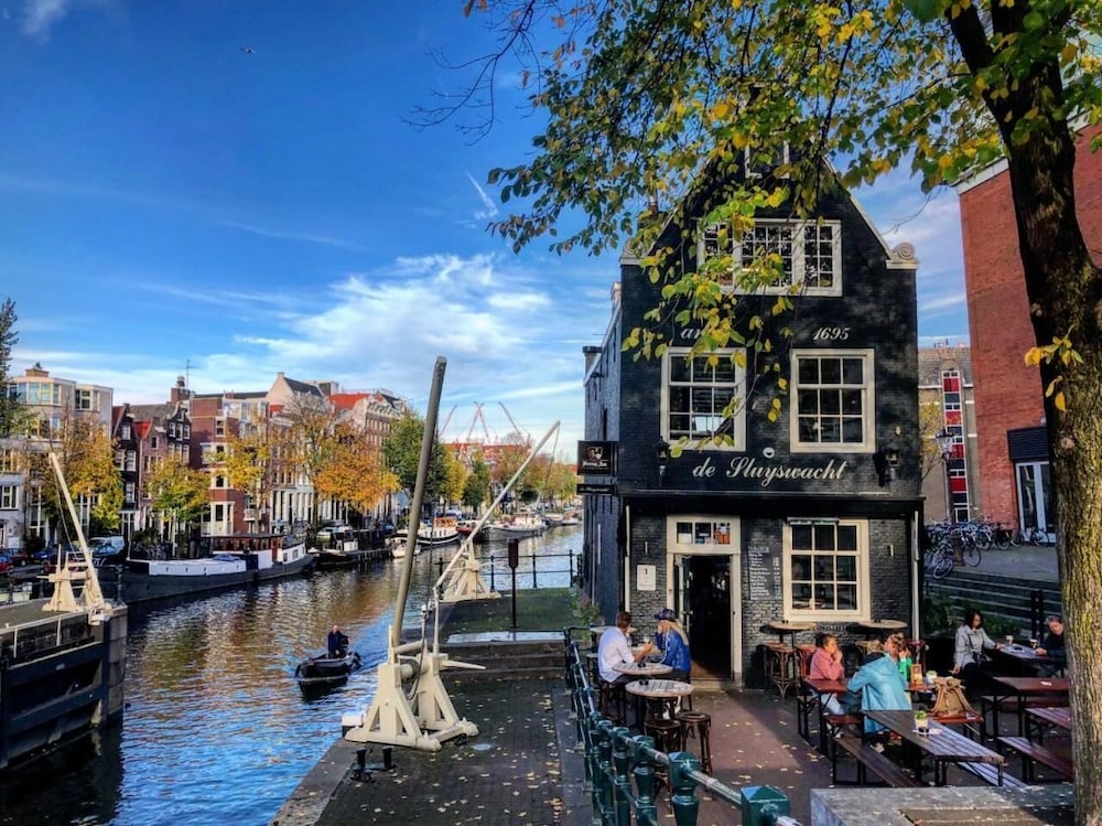 Facade Hotel Amsterdam 40/44