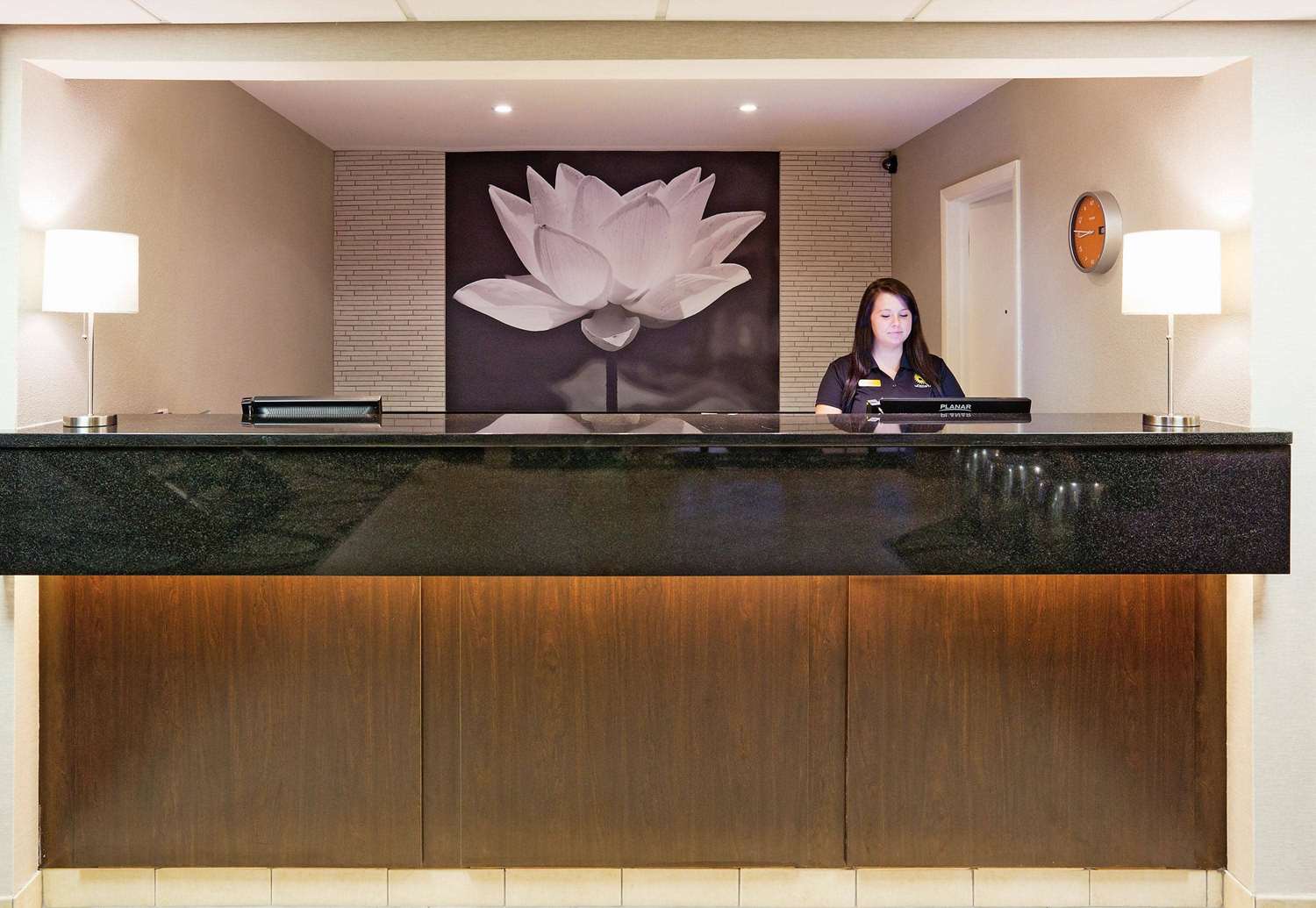 La Quinta Inn Oshkosh 7/56