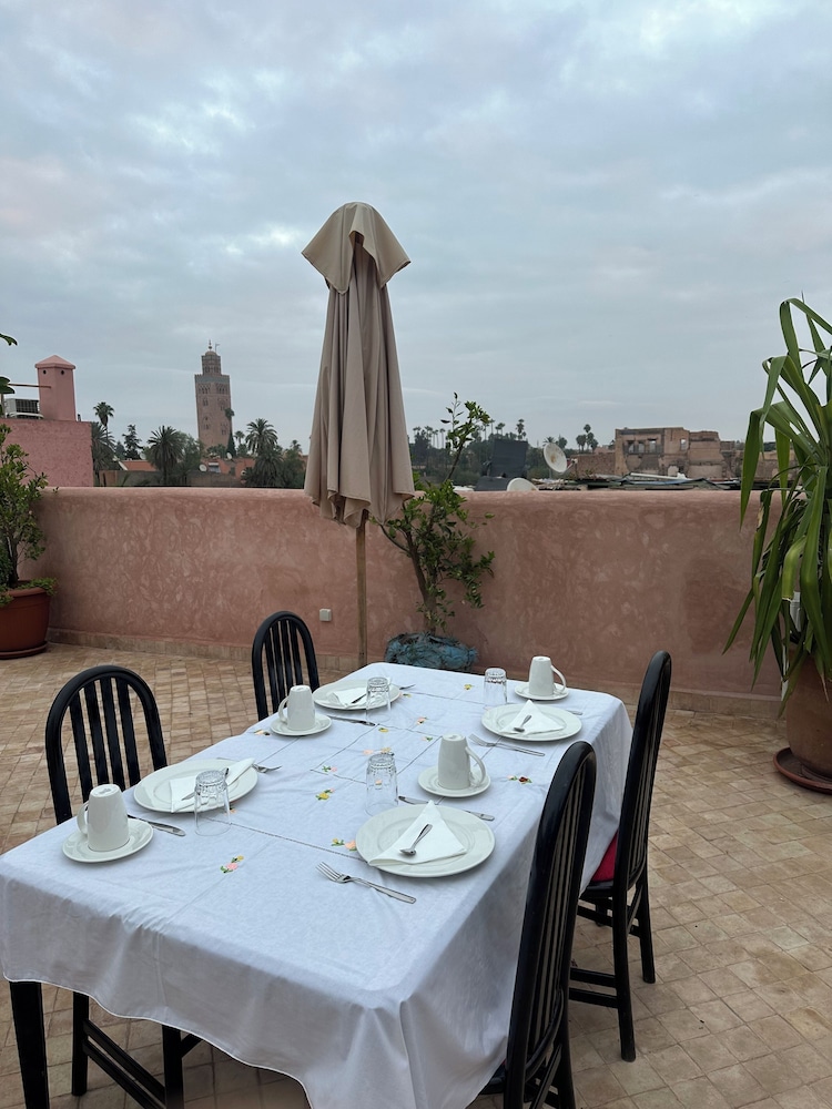Riad Atrium 45/60