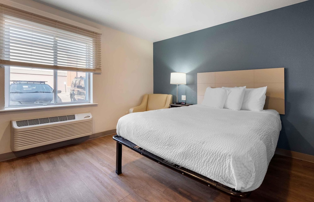 Extended Stay America Suites - Minneapolis - Fridley 11/49