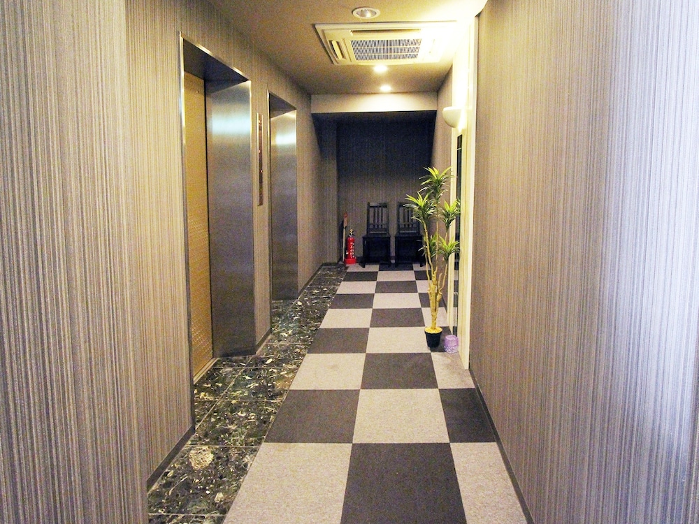 Hotel Livemax BUDGET Kobe 16/46