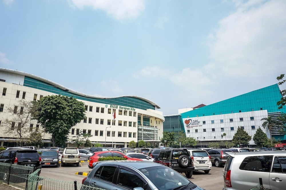 Hotel SUPER OYO Capital O 141 Fatmawati Cozy Residence photo3