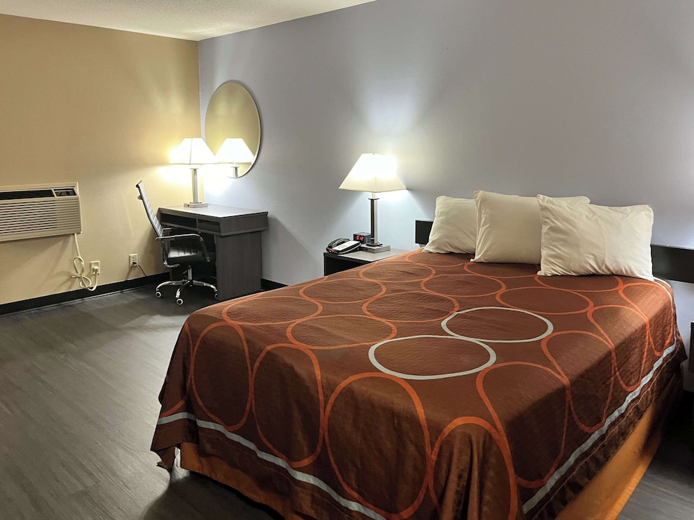 Motel6 Litchfield, IL 30/52