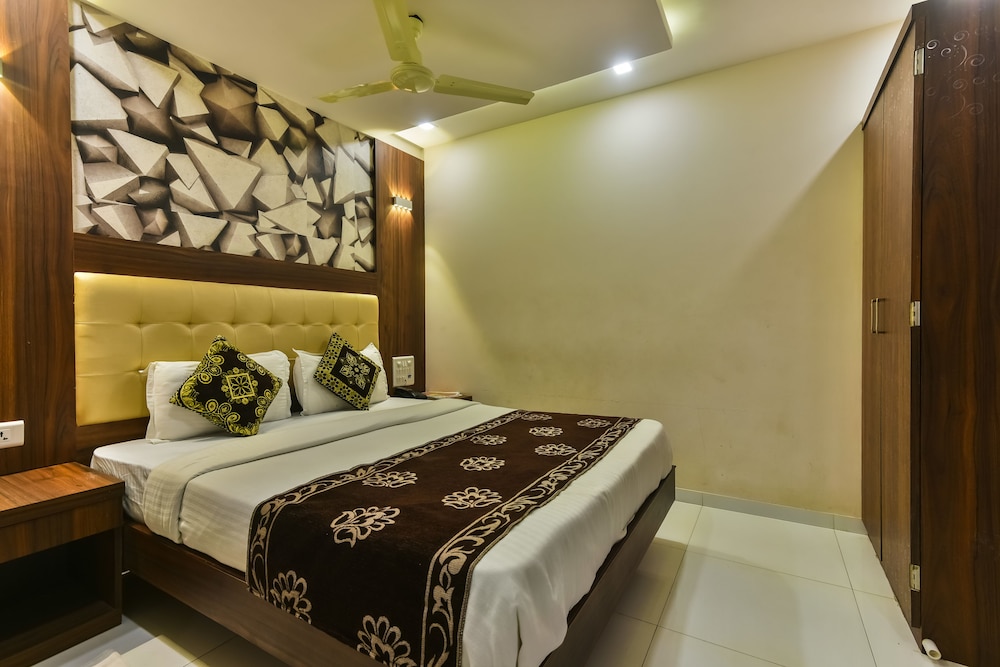 Hotel Guest Inn Residency 42/50