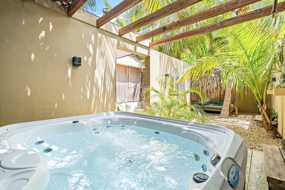 Bamboo Bonaire Boutique Resort 22/50