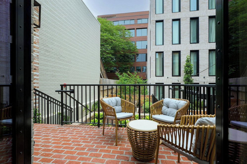 Canal House of Georgetown, a Tribute Portfolio Hotel 34/41