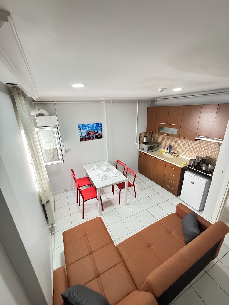 ISTANBUL FAMILY APARTMENTS 21/40