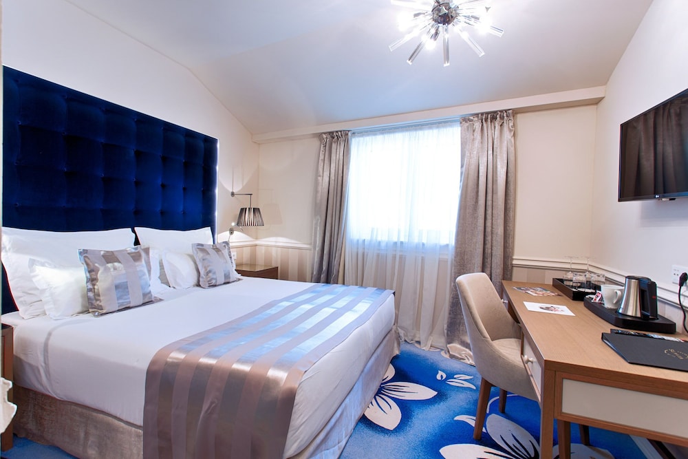 Grand Hotel Slavia 17/69