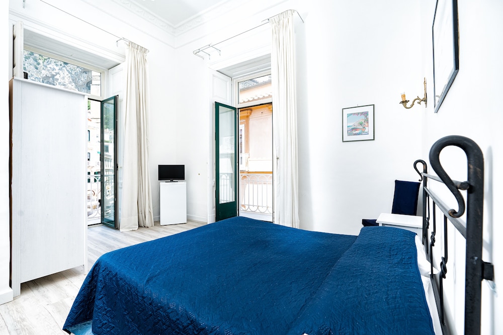 Hotel Fontana 27/65