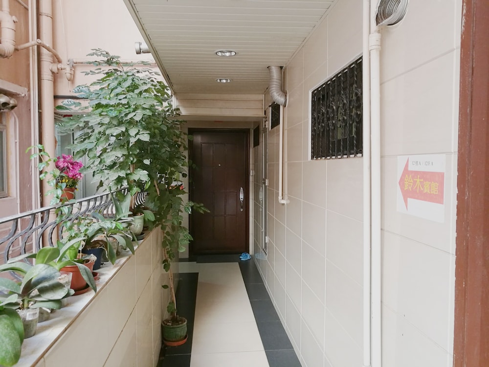 Ring Wood Guest House 6/29
