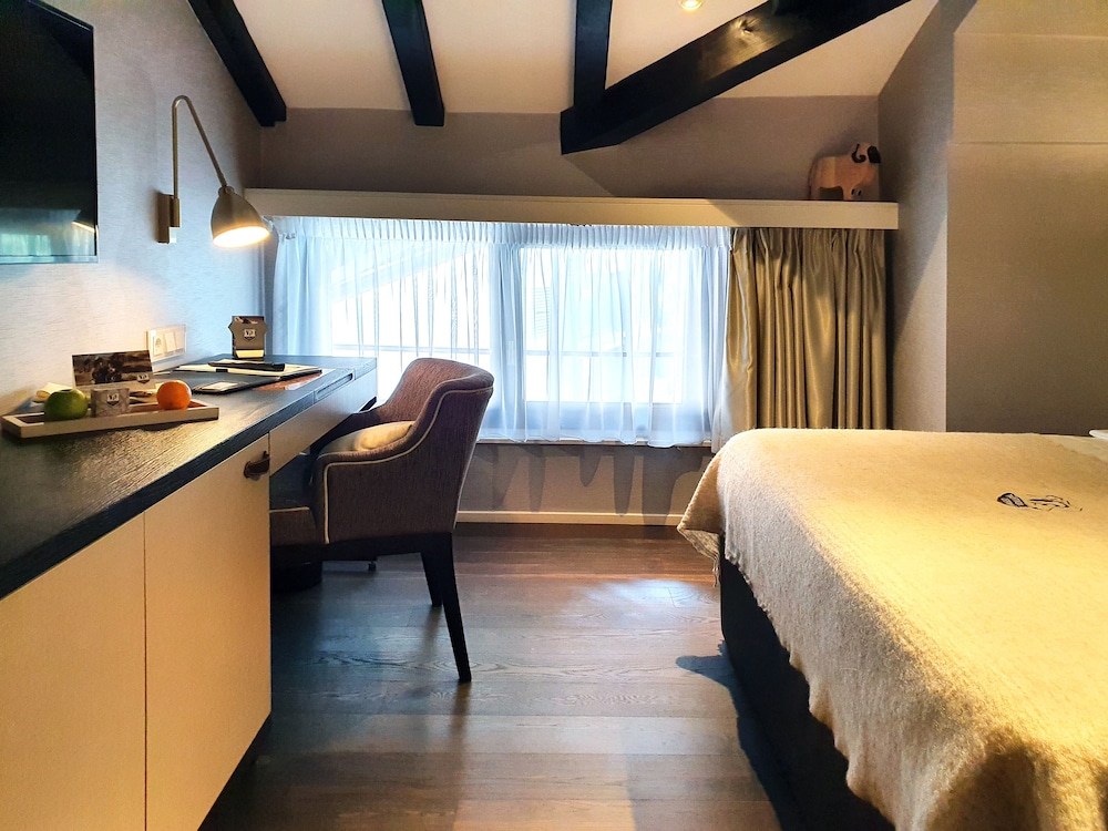 Alpenhof Hotel 25/72