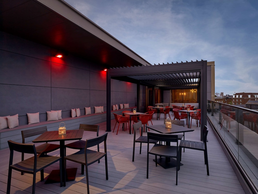 Doubletree By Hilton Hull 48/68