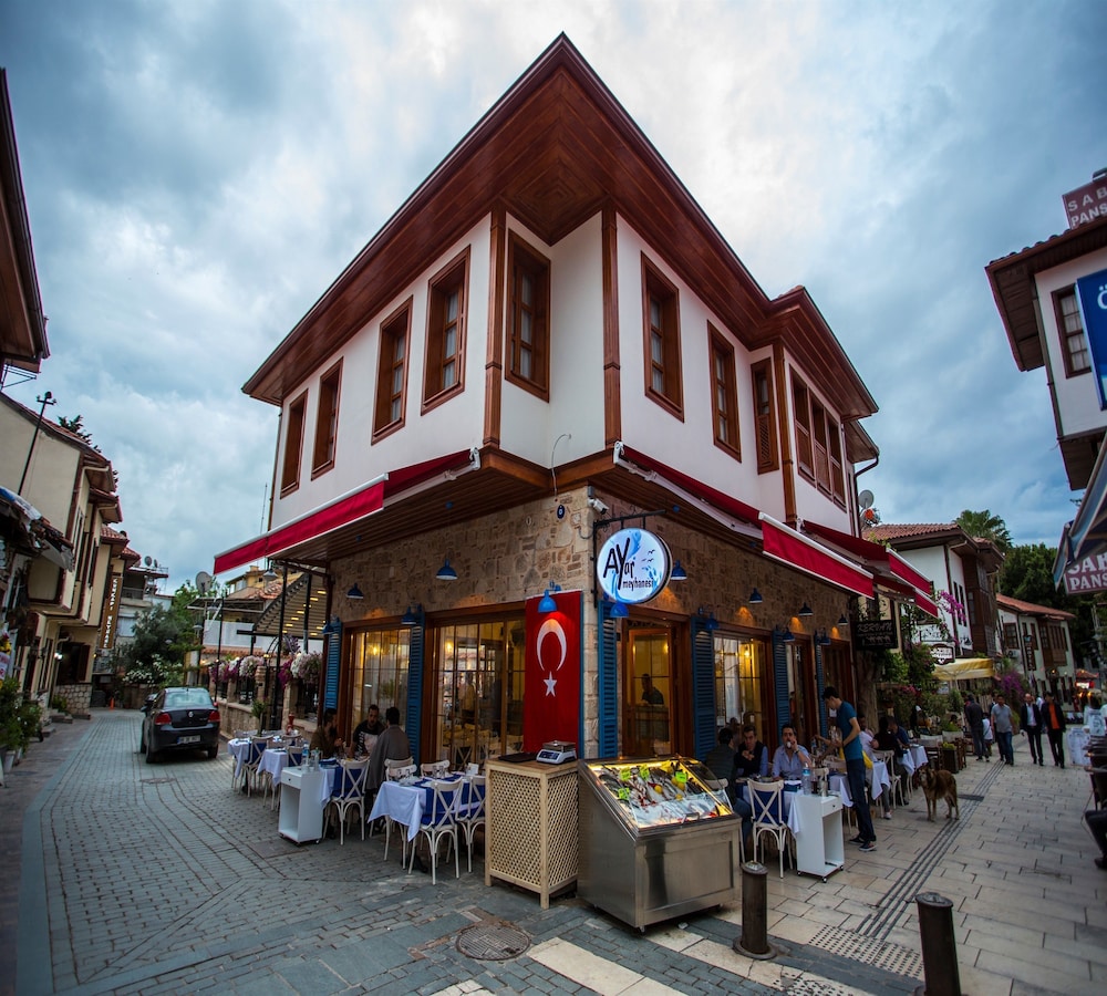 Kervan Boutique Hotel 33/39