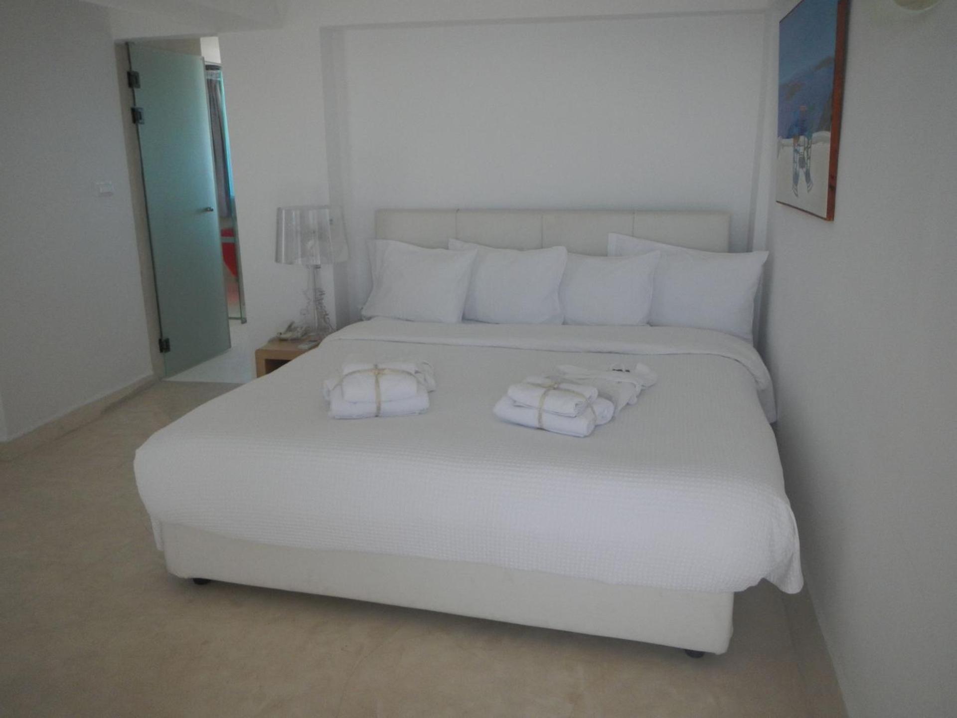 Deluxe, King Bed, Caldera View