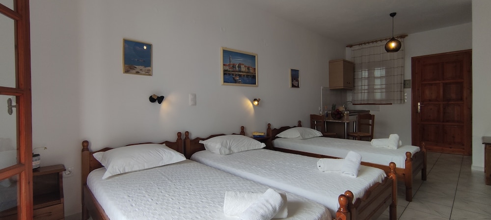 Kapetanos Rooms 16/50