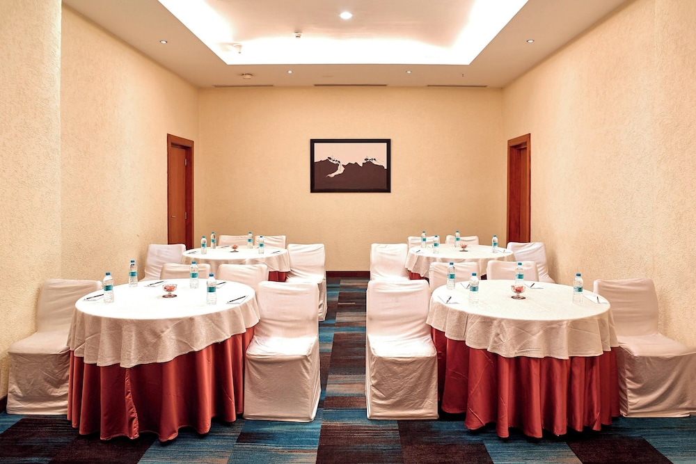 Aloft Bengaluru Whitefield 42/50