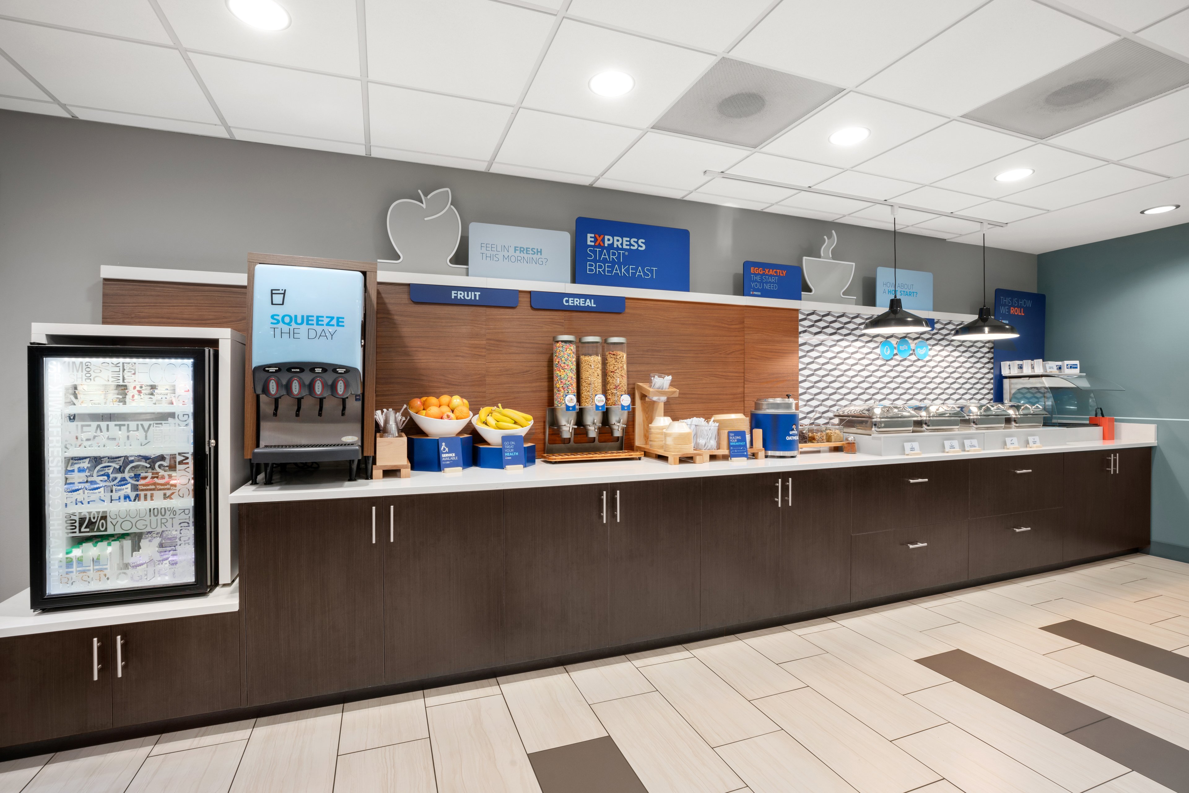 Holiday Inn Express Hotel Suites Sumner 2/28