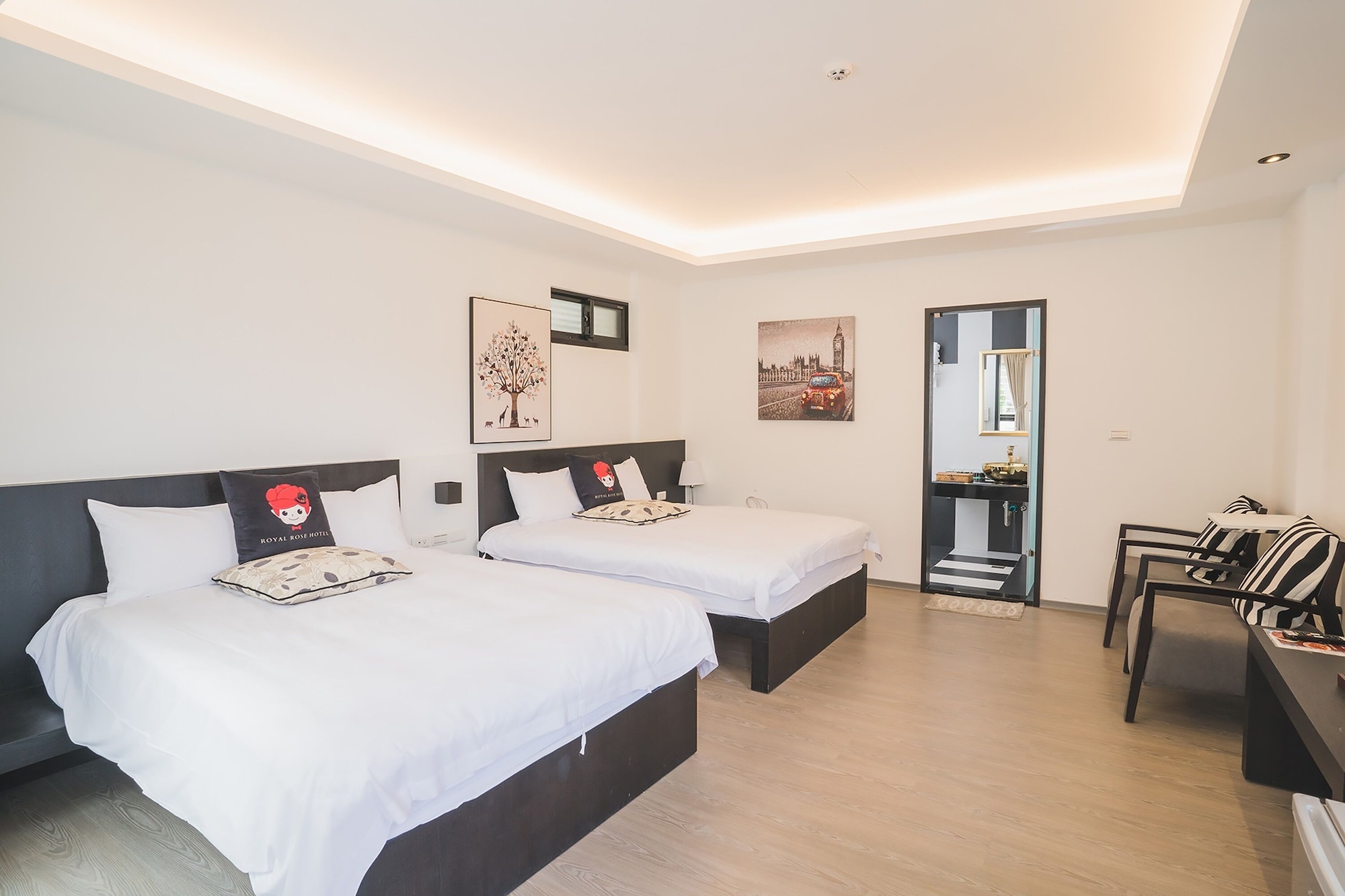 ECONOMY, QUADRUPLE, 2 DOUBLE BEDS