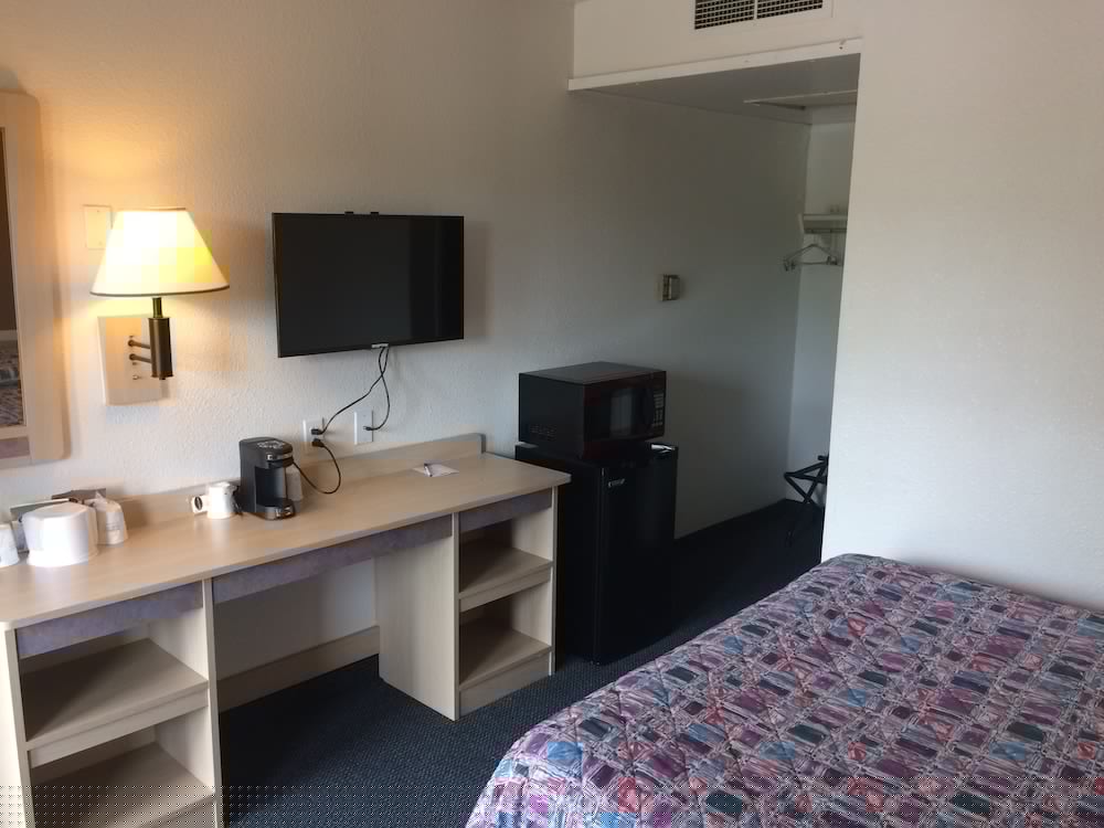 Travelodge By Wyndham Raton 13/37