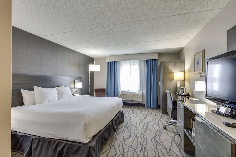 Doubletree by Hilton Hotel Racine Harbourwalk 35/79